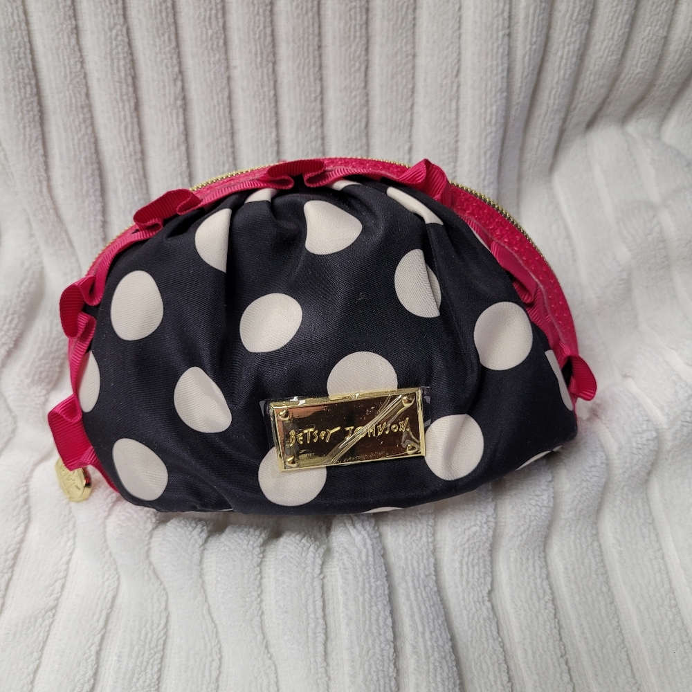 Betsey Johnson Makeup Bag - New!